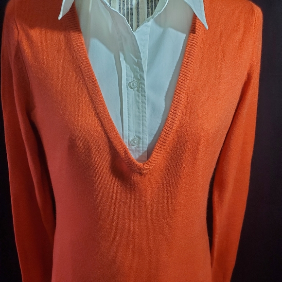 New York & Company V-Neck Sweater SET - Medium - Red, Orange, & Burgundy - Picture 8 of 16